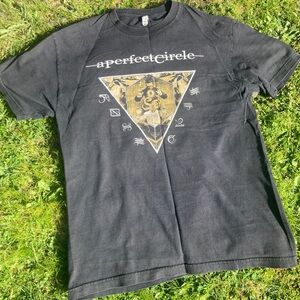 Black Short Sleeve Graphic Band Tee